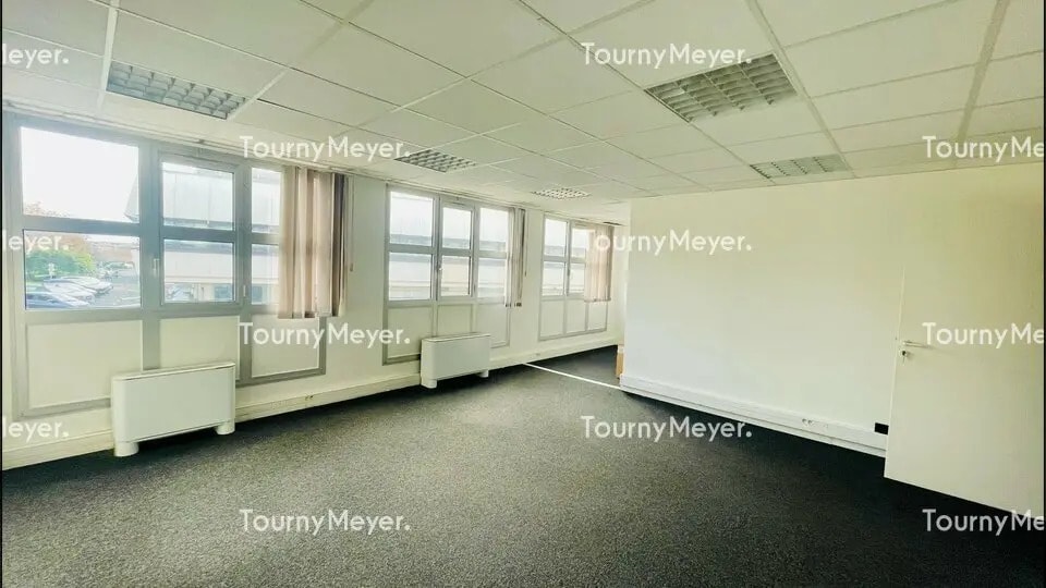 Office in Montpellier for lease - Building Photo - Image 2 of 7