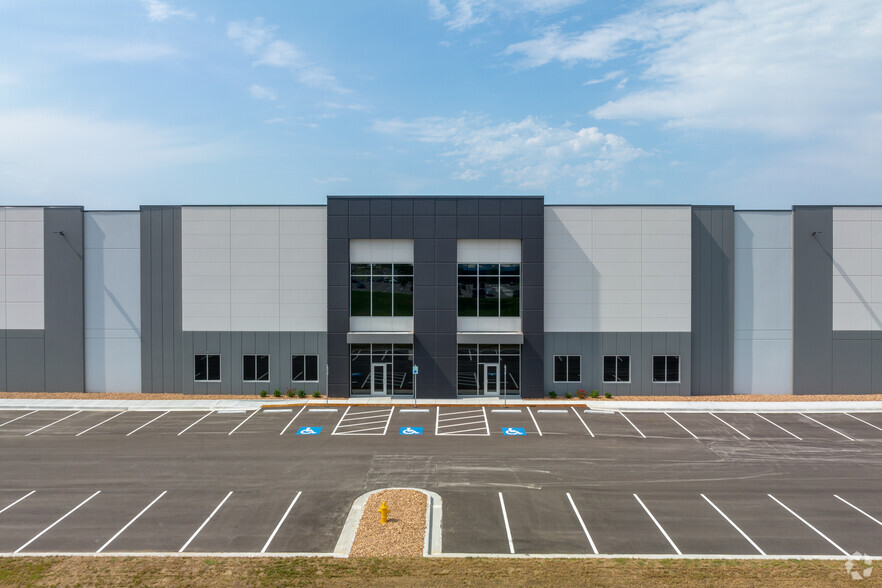 E 76th St N & Whirlpool Dr, Tulsa, OK for lease - Building Photo - Image 3 of 36