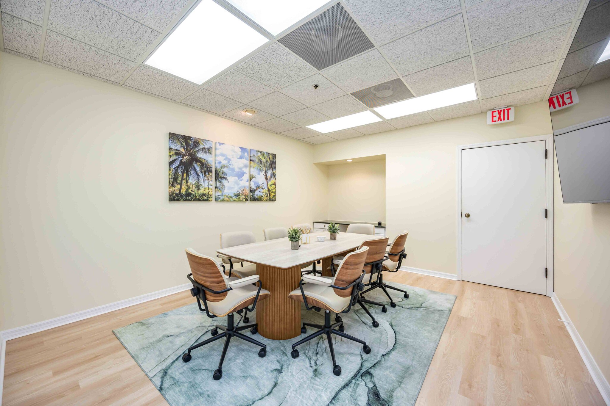 3400 S Tamiami Trl, Sarasota, FL for lease Interior Photo- Image 1 of 6