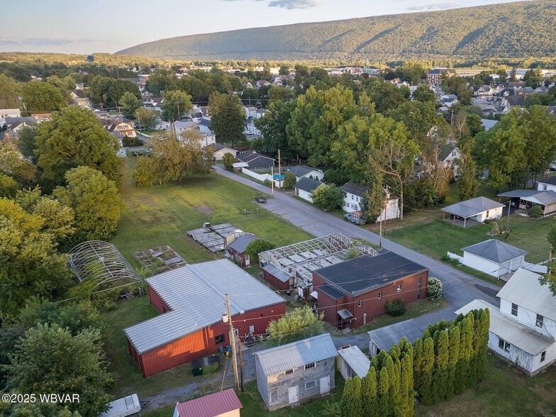 321 Peters Aly, Montoursville, PA for sale - Building Photo - Image 1 of 25