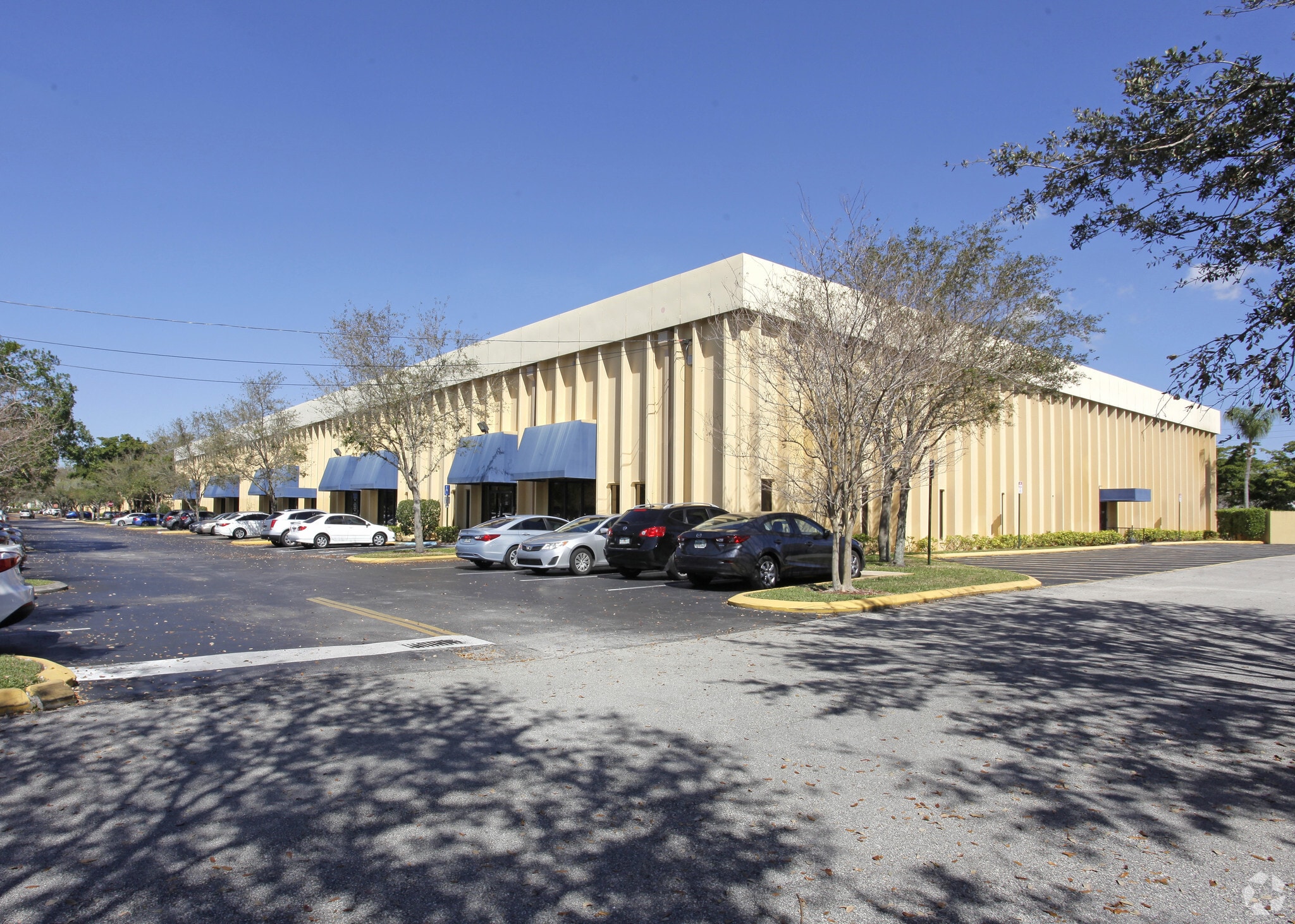 1700 NW 66th Ave, Plantation, FL for lease Primary Photo- Image 1 of 63