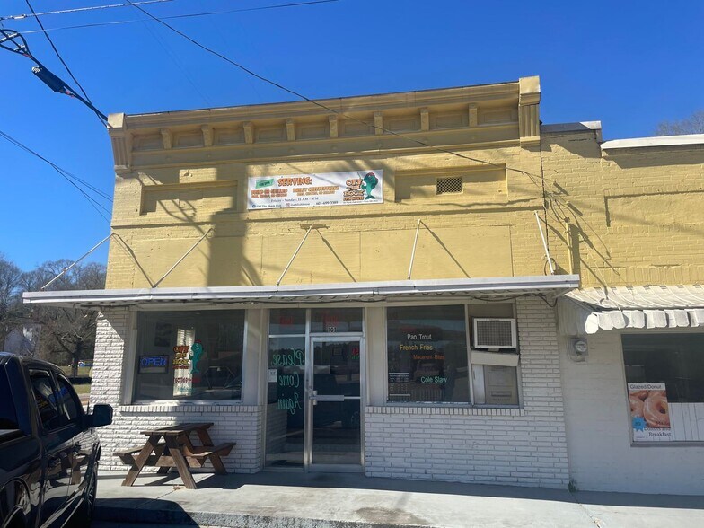 101 N Oak St, Mize, MS for sale - Primary Photo - Image 1 of 1
