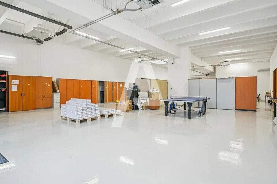 Industrial in Rungis for lease - Interior Photo - Image 1 of 5