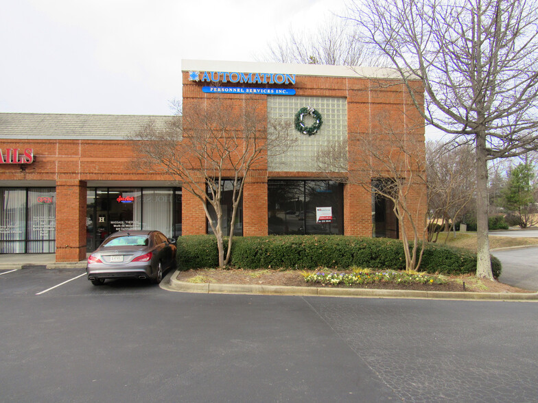 765 Haywood Rd, Greenville, SC for lease - Building Photo - Image 3 of 4