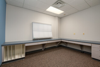 5 Pine Cone Rd, Dayton, NV for lease Interior Photo- Image 2 of 5