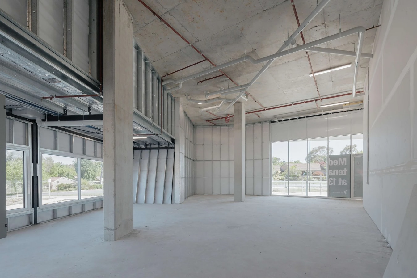 72 Canopus Cres, Giralang, ACT 2617 - Unit 2 - - Interior Photo - Image 2 of 4