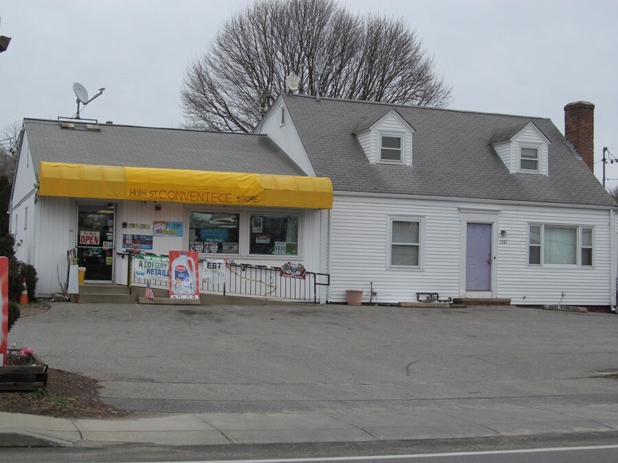 1181 High St, Cumberland, RI for sale Primary Photo- Image 1 of 1