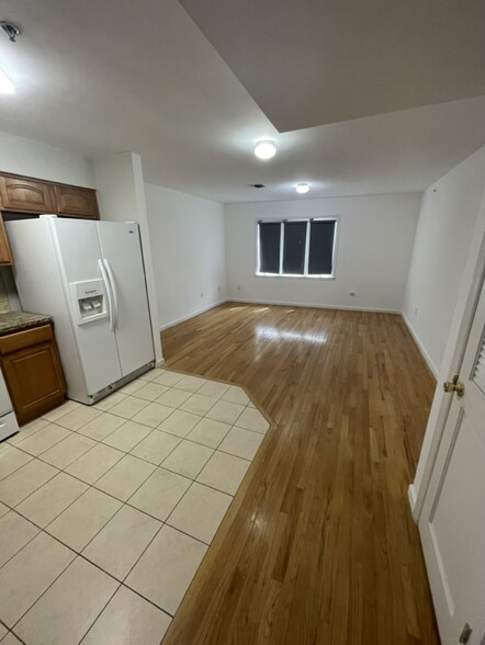 146 Ferry St, Newark, NJ for sale - Interior Photo - Image 3 of 8