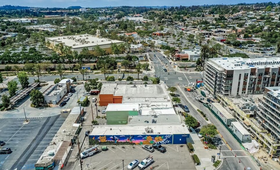 127 Main St, Vista, CA for lease - Aerial - Image 3 of 19