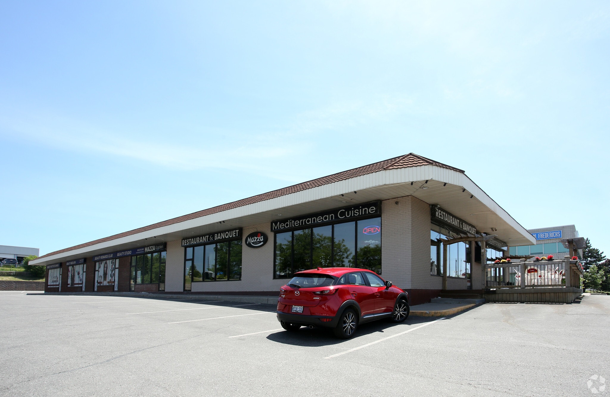 325 Westney Rd S, Ajax, ON for sale Primary Photo- Image 1 of 1