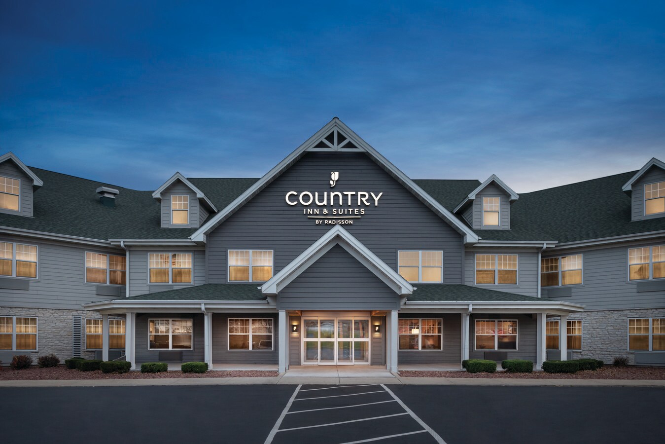 W188n11020 Maple Rd, Germantown, WI 53022