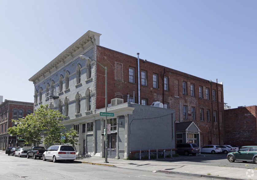 817-827 Washington St, Oakland, CA for lease - Building Photo - Image 2 of 3