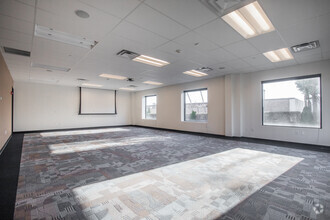 135 Engineers Rd, Hauppauge, NY for lease Interior Photo- Image 2 of 4