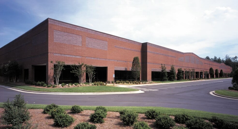 2775 Premiere Pky, Duluth, GA for lease - Building Photo - Image 2 of 6