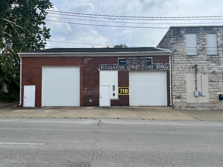 718 York St, Quincy, IL for lease - Primary Photo - Image 1 of 6