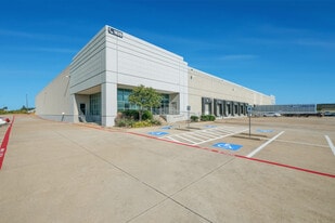 1825 Westpark Dr, Grand Prairie TX - Warehouse