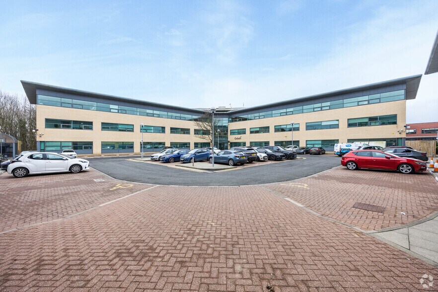 Silver Fox Way, Newcastle Upon Tyne for sale - Building Photo - Image 3 of 3