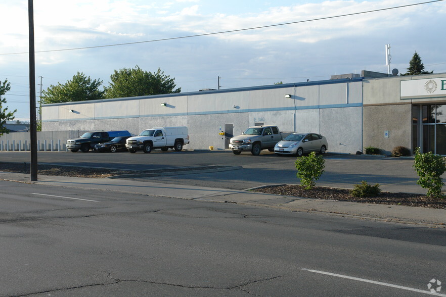 360 E 3rd Ave, Spokane, WA for lease - Building Photo - Image 2 of 2