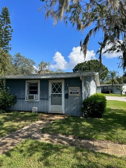 127 Bomber Rd, Winter Haven, FL for lease - Building Photo - Image 1 of 16