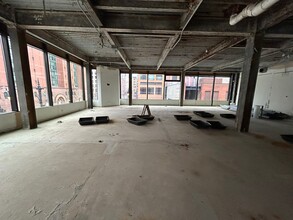 41 W Ida B Wells Dr, Chicago, IL for lease Interior Photo- Image 2 of 2