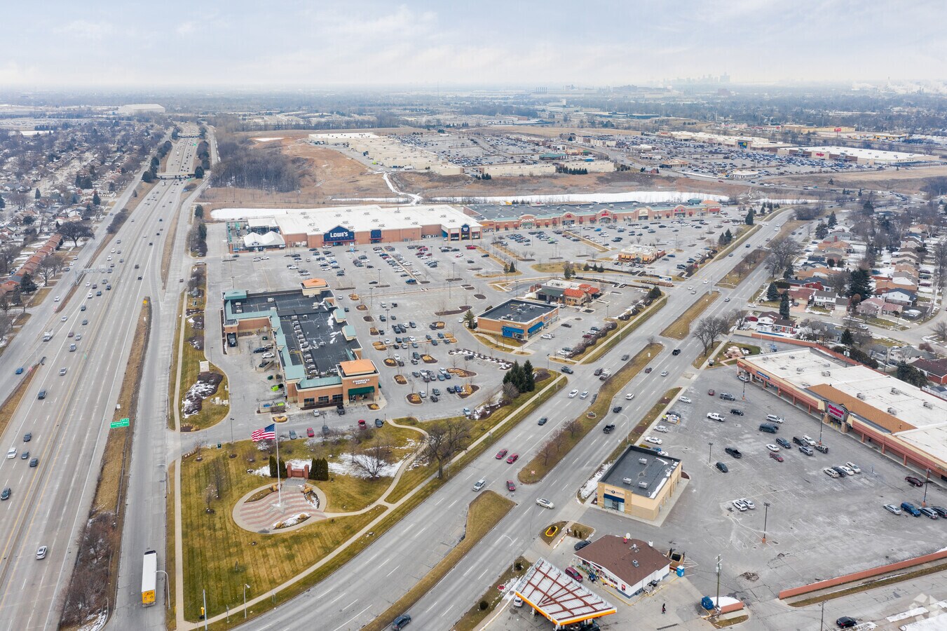 2311123233 Outer Dr, Allen Park, MI 48101 Independence Marketplace