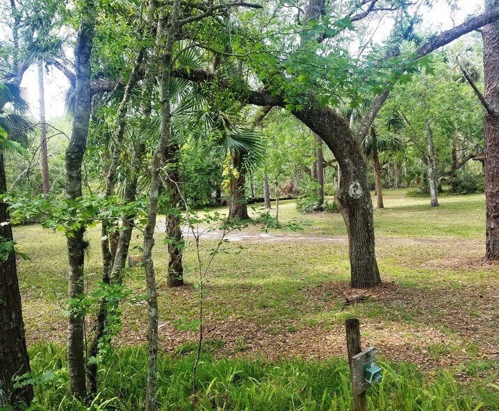 14635 Lake Pickett Rd, Orlando, FL 32820