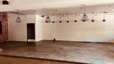 13625 Ventura Blvd, Sherman Oaks, CA for lease Interior Photo- Image 2 of 8