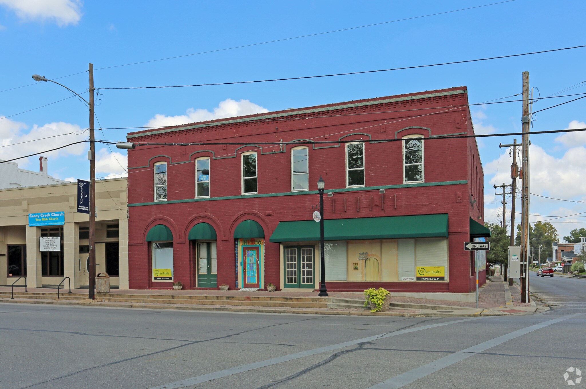 102-104 W Milam St, Wharton, TX for sale Primary Photo- Image 1 of 1