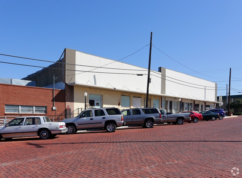102 W Main St, Wolfe City, TX for sale - Building Photo - Image 2 of 2