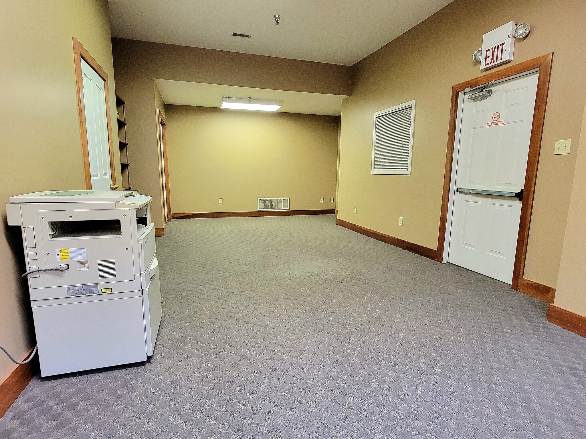 2652 Hidden Valley Rd, Pittsburgh, PA for sale Interior Photo- Image 1 of 7