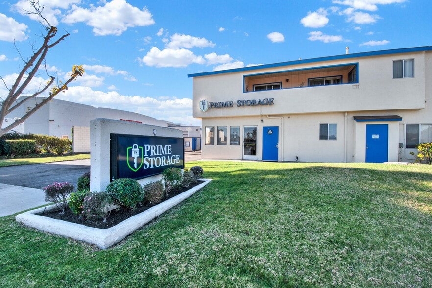 560 S Pacific St, San Marcos, CA for lease - Building Photo - Image 1 of 3