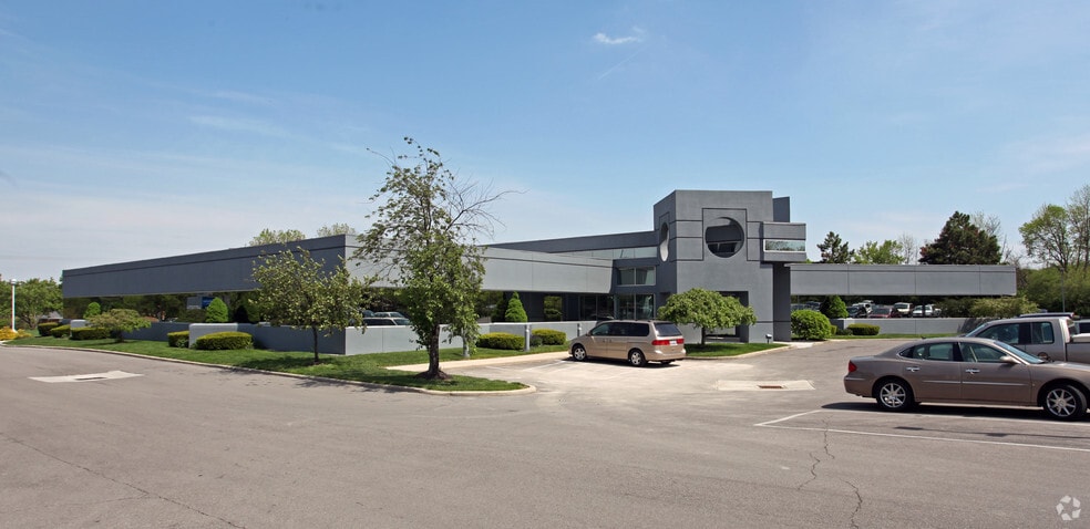 7211 N Main St, Dayton, OH for lease - Building Photo - Image 3 of 6