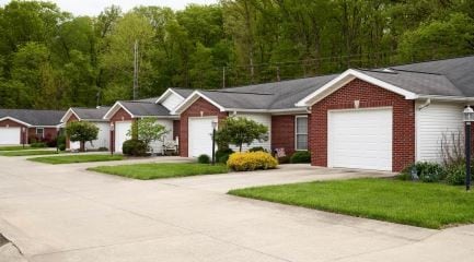 700 E Poplar St, Boonville, IN for sale - Primary Photo - Image 1 of 1