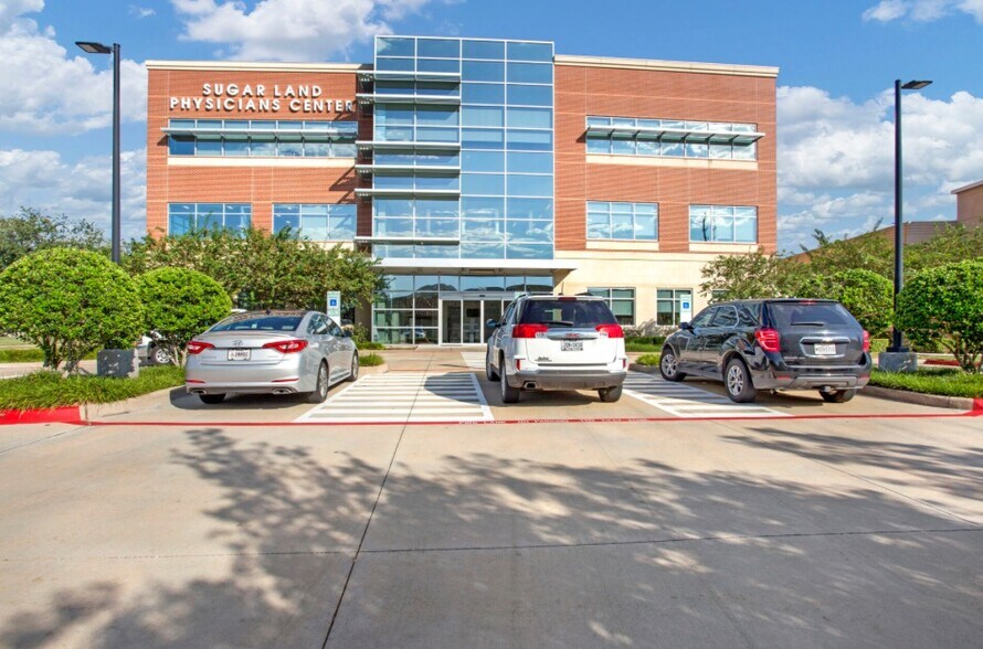 7616 Branford Pl, Sugar Land, TX 77479 - Sugar Land Physicians Center