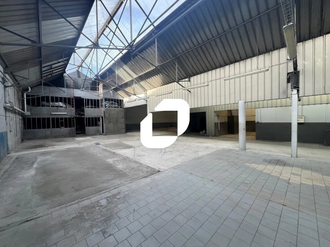 Flex in Béthune for lease Interior Photo- Image 1 of 13