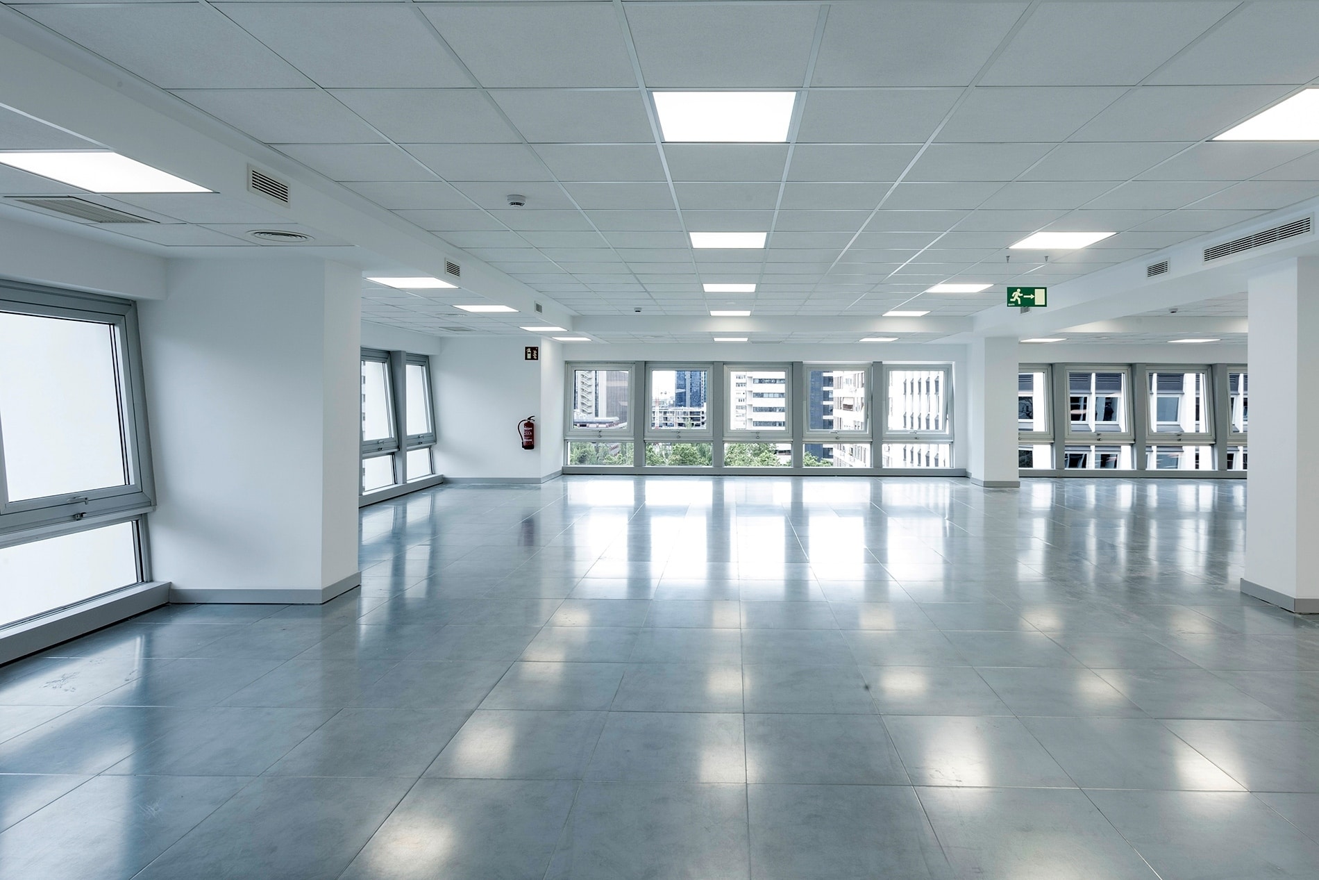 Calle Orense, 34, Madrid, Madrid for lease Interior Photo- Image 1 of 2