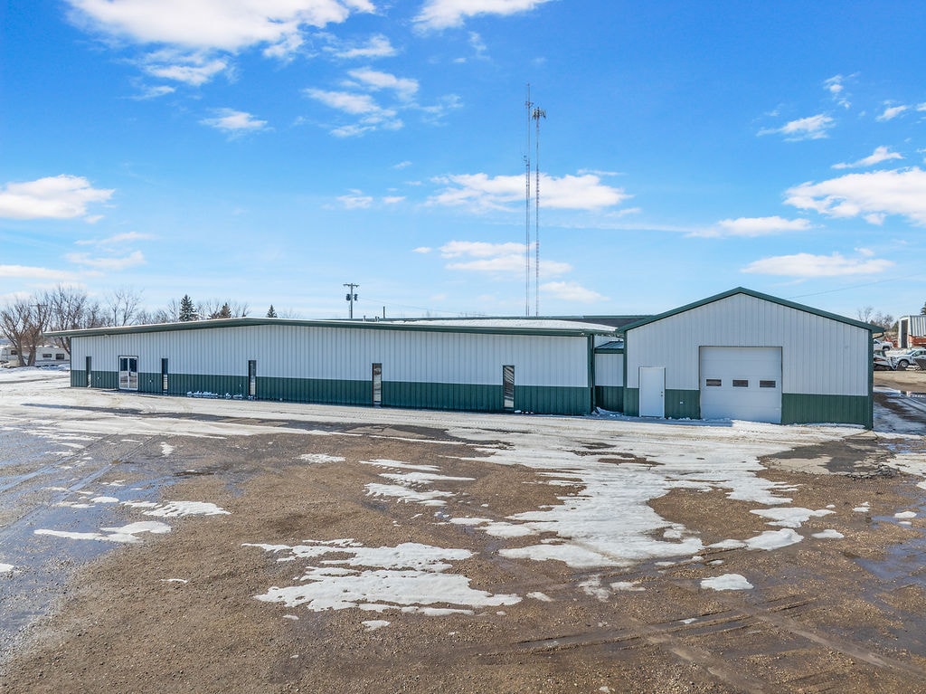 50101 Highway 52 N, Kenmare, ND for sale Building Photo- Image 1 of 53