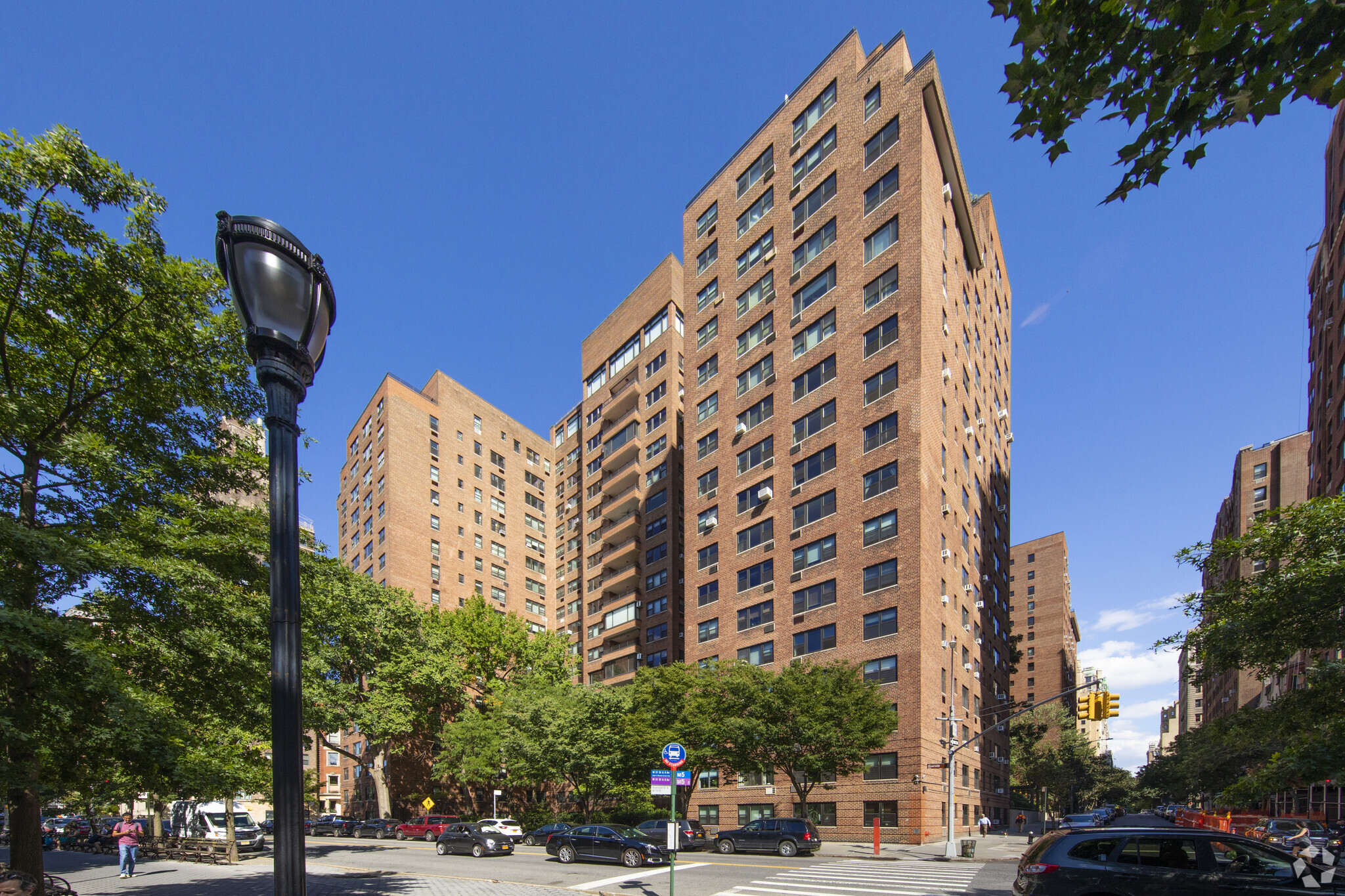 11 Riverside Dr, New York, NY 10023 | LoopNet