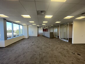 7301 N State Highway 161, Irving, TX for lease Interior Photo- Image 2 of 5