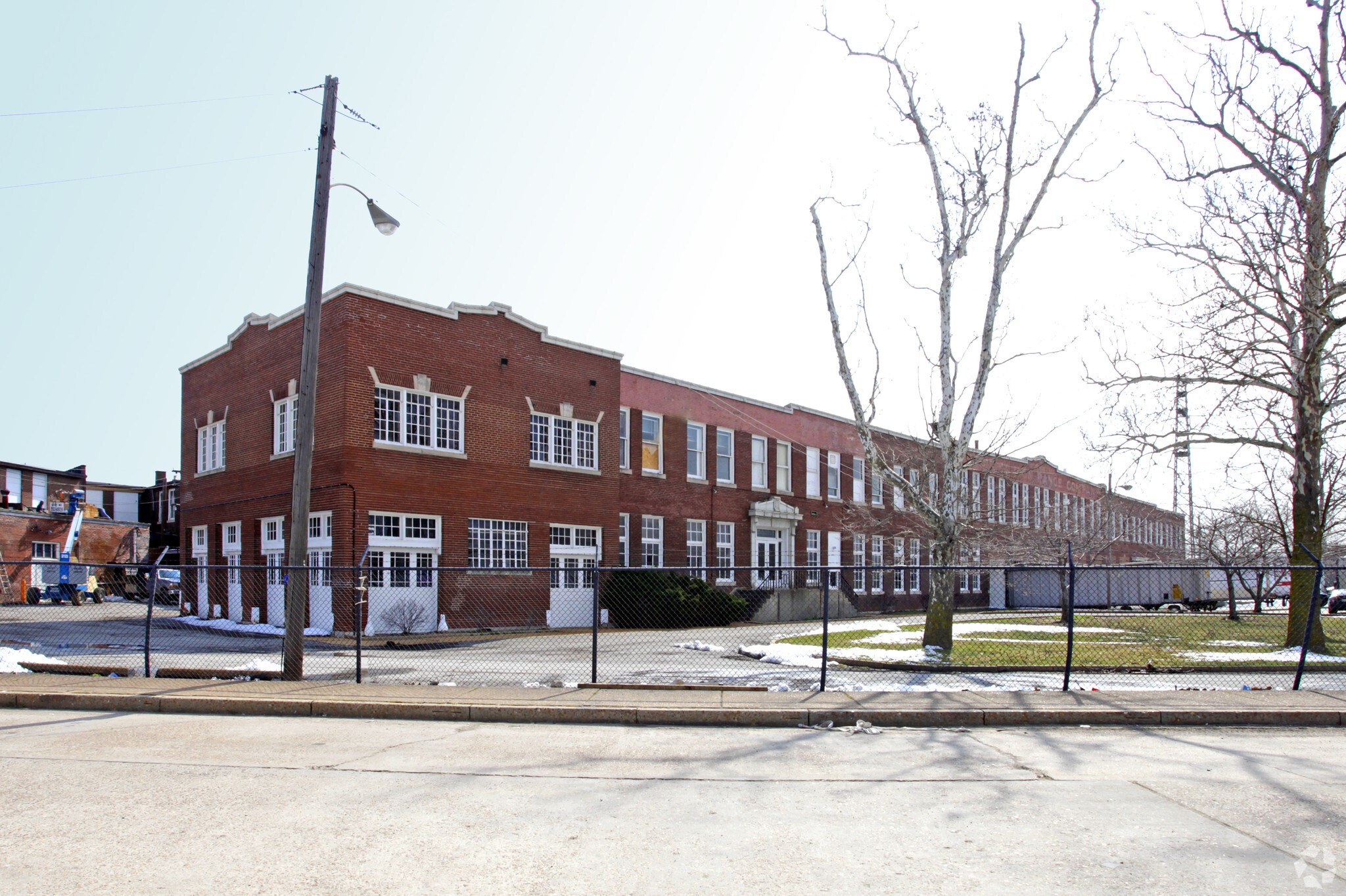 5661 Natural Bridge Ave, Saint Louis, MO for lease Building Photo- Image 1 of 2