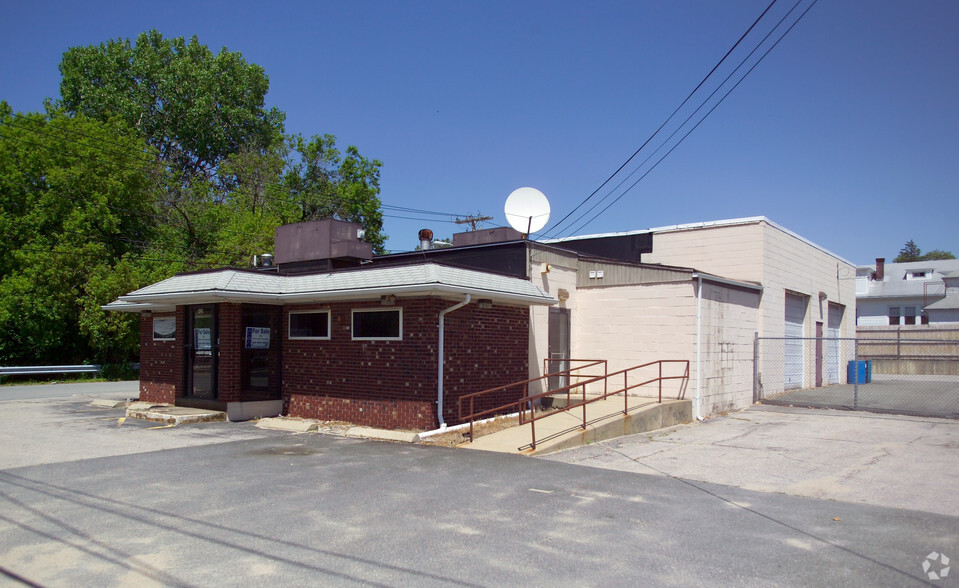 925 Charles St, Providence, RI for sale - Primary Photo - Image 1 of 1