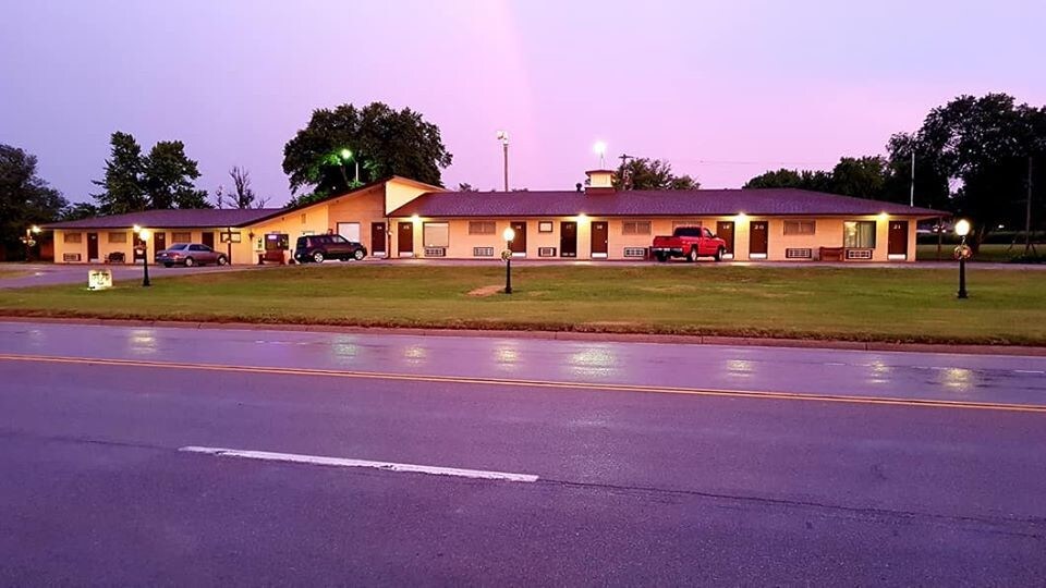 819 Pony Express Hwy, Marysville, KS for sale Primary Photo- Image 1 of 1