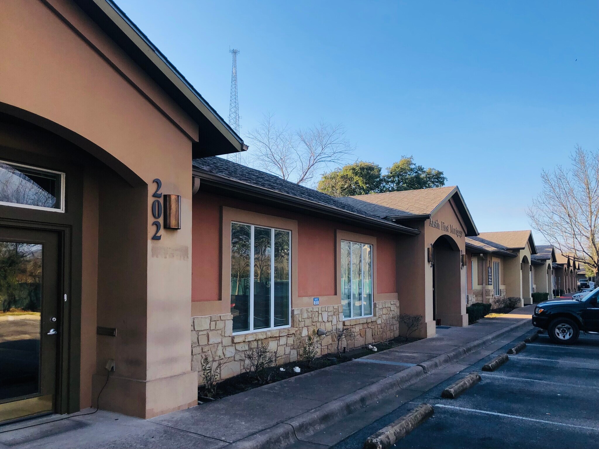 13284 Pond Springs Rd, Austin, TX for sale Building Photo- Image 1 of 1