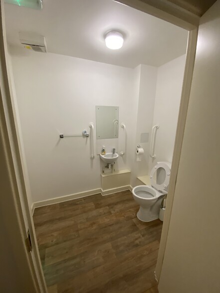 2 Bradwell St, London for lease - Building Photo - Image 3 of 5