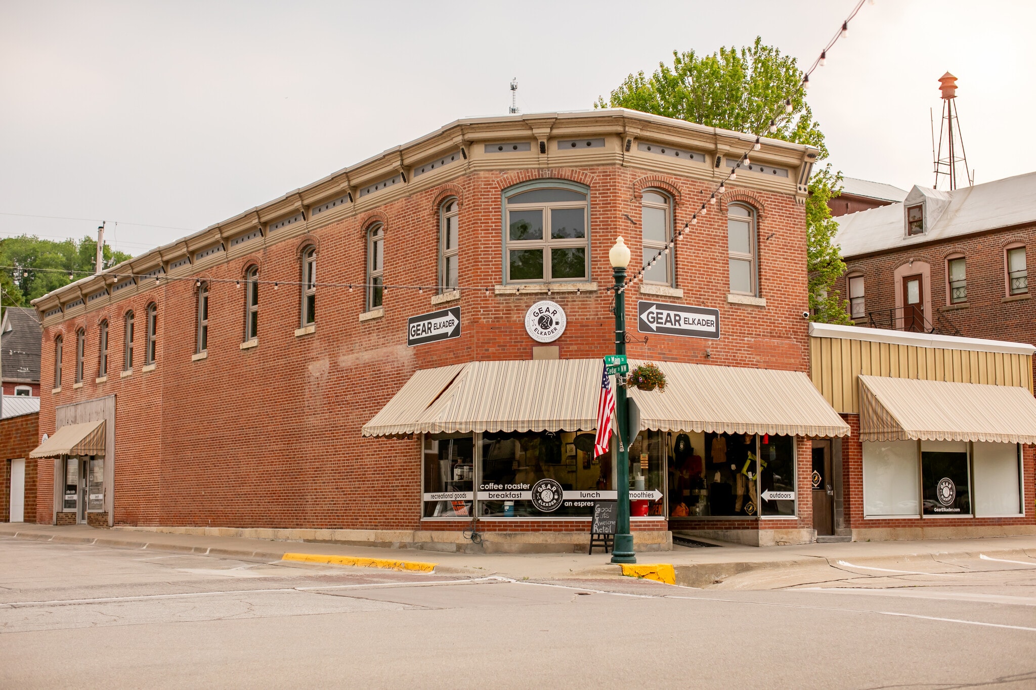 201 N Main St, Elkader, IA for sale Primary Photo- Image 1 of 54