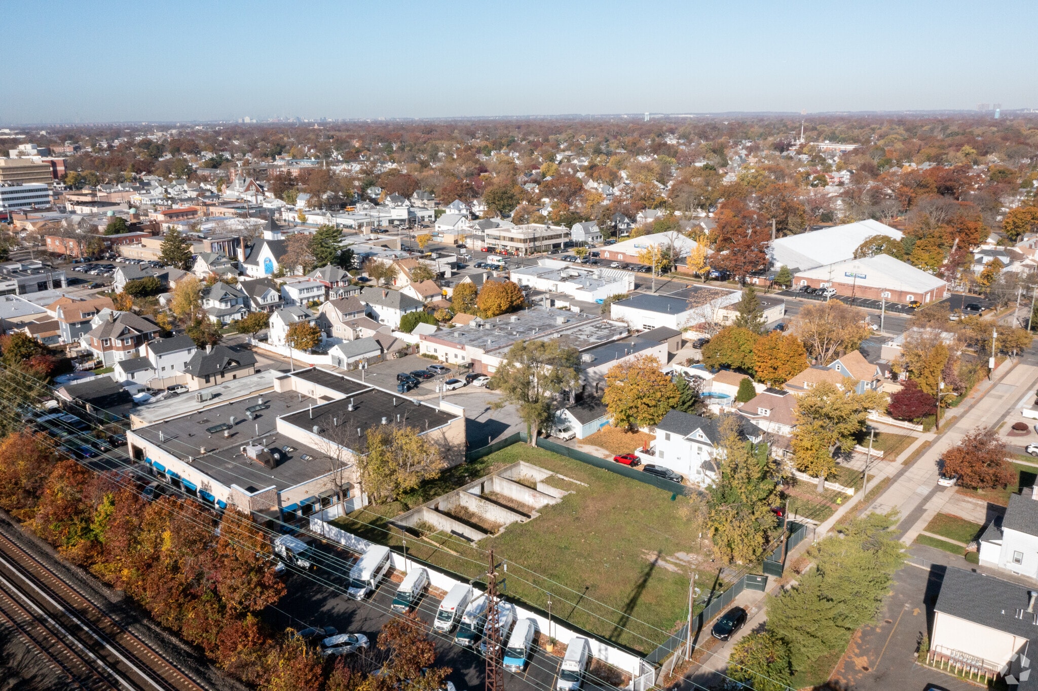 33 Park Pl, Lynbrook, NY for sale Primary Photo- Image 1 of 24