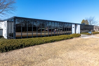 More details for 404 Washington Blvd, Mundelein, IL - Flex for Lease