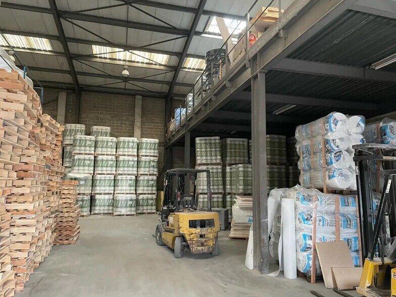 Flex in Carrières-sur-Seine for sale - Interior Photo - Image 3 of 17