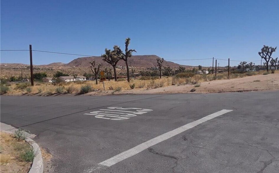 Twentynine Palms Hwy & Hanford, Yucca Valley, CA 92284