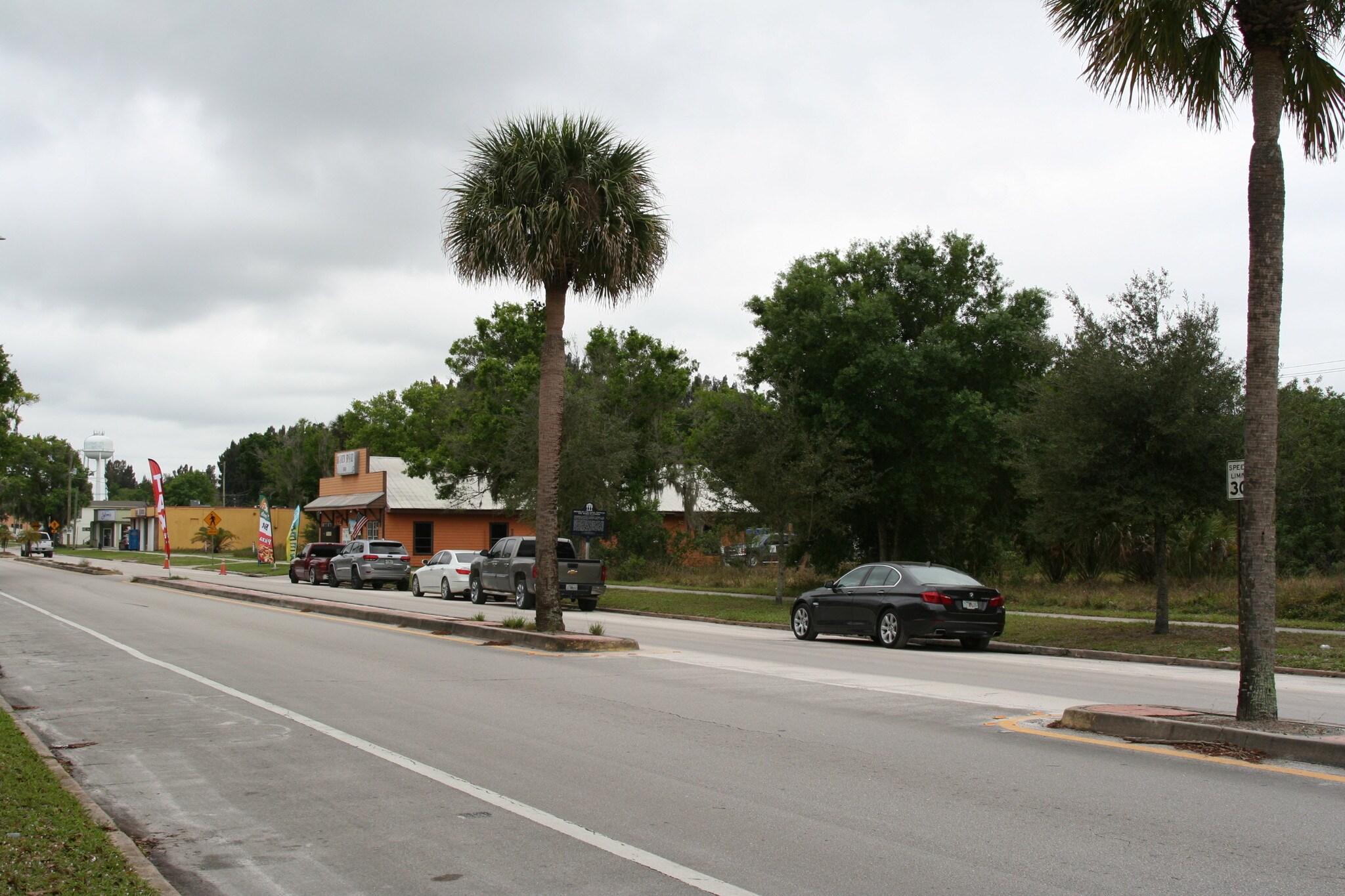 140 N Broadway St, Fellsmere, FL 32948 138 & 140 N Broadway St